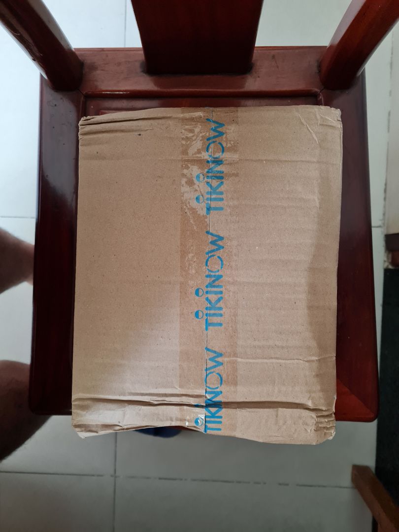 giao hàng nhanh hơn dự kiến, sản phẩm tốt. hộp bên ngoài móp méo trong quá trình vận chuyển, không có lớp xốp bảo vệ nhưng may mắn không ảnh hưởng đến sản phẩm.