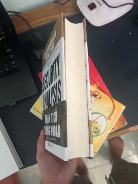 Sách xin nha mọi người ơi, dày cui à. Sách đẹp, gói cẩn thận nhé!!