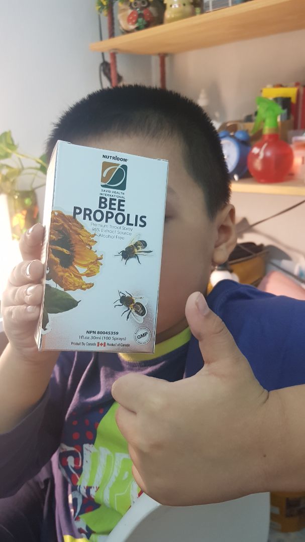 Sau khi đi khám và làm xn rất nhiều nơi, uống rất nhiều thuốc bạn lớn ko khỏi được bệnh ho. Vô tình mình tìm được sp này rất rất hiệu quả, an toàn cho bé. Nhà mình đã mua của shop và xài 4 lọ rồi, nghiện rùi, hihi