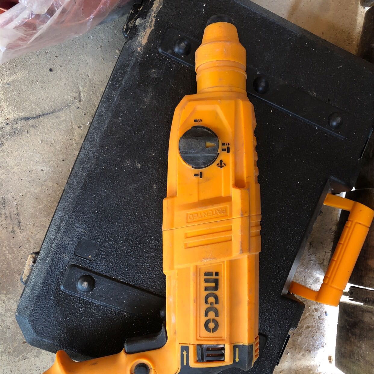 Mới mua nhìn cũng ổn. Quan trọn độ bền