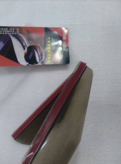 Giống với những gì shop mô tả, có miếng này che bớt nước xe cũng cẩm thấy an toàn hơn, kích thước sản phẩm vừa với gương xe mình. Mua mấy sản phẩm của shop đều ưng ý. ok ok ok
