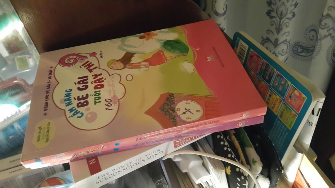 Shop đóng gói cẩn thận, sản phẩm đẹp, chất lượng tốt. Giao hàng hơi lâu nhưng 1st nên ủng hộ shop 5*