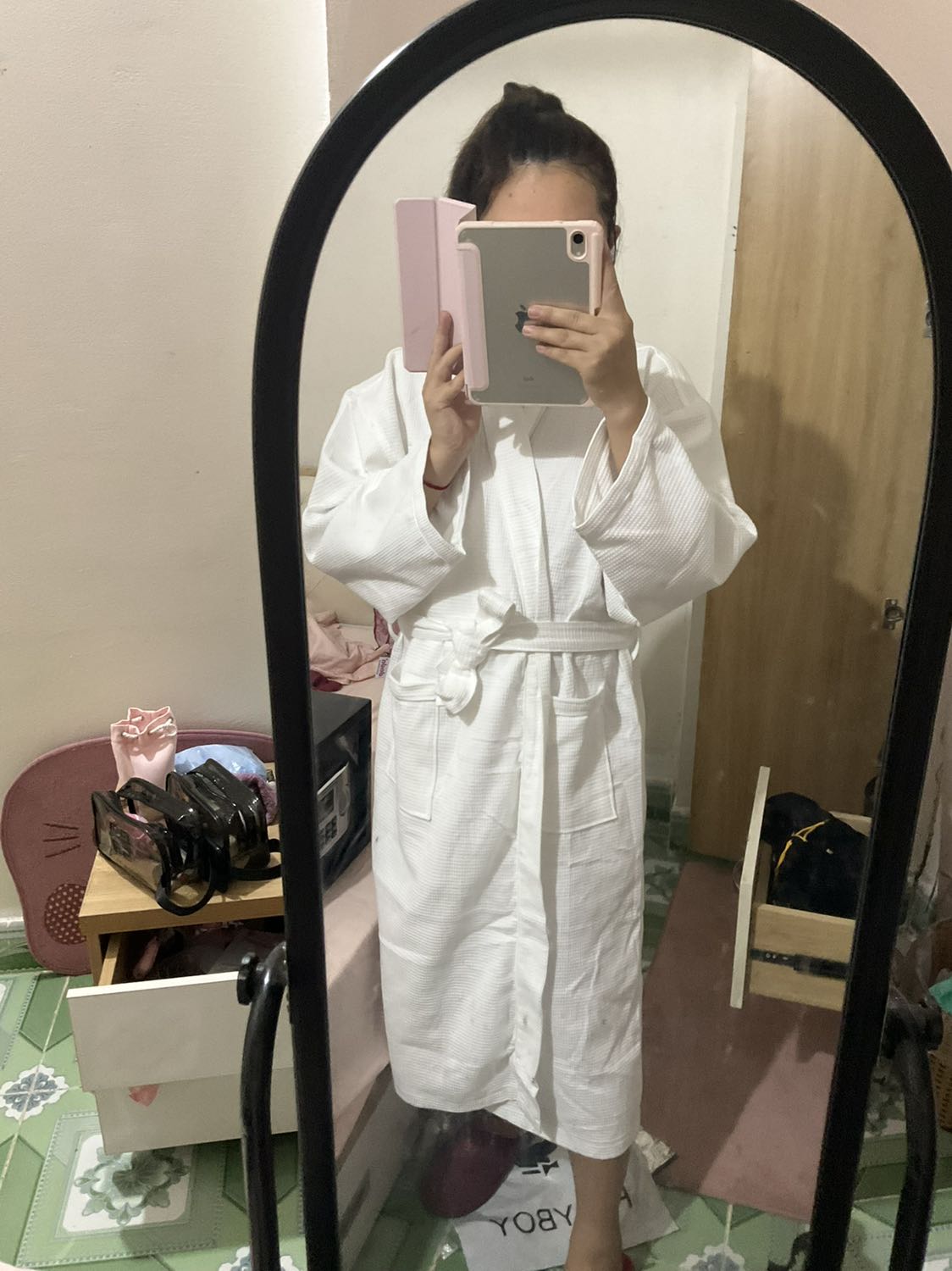 Áo choàng xịn xò *** , chất liệu mềm mại mặc thích cứ ngỡ như đi ở ks ý đẹp lắm