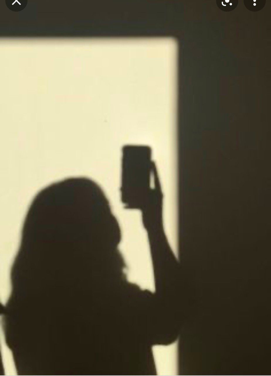 SP  new có bọc lớp túi bóg trong. Shipper trả hàg đúg hẹn. Tuy vậy kô có múp xốp bookcare bảo vệ 9,5/10. Thank