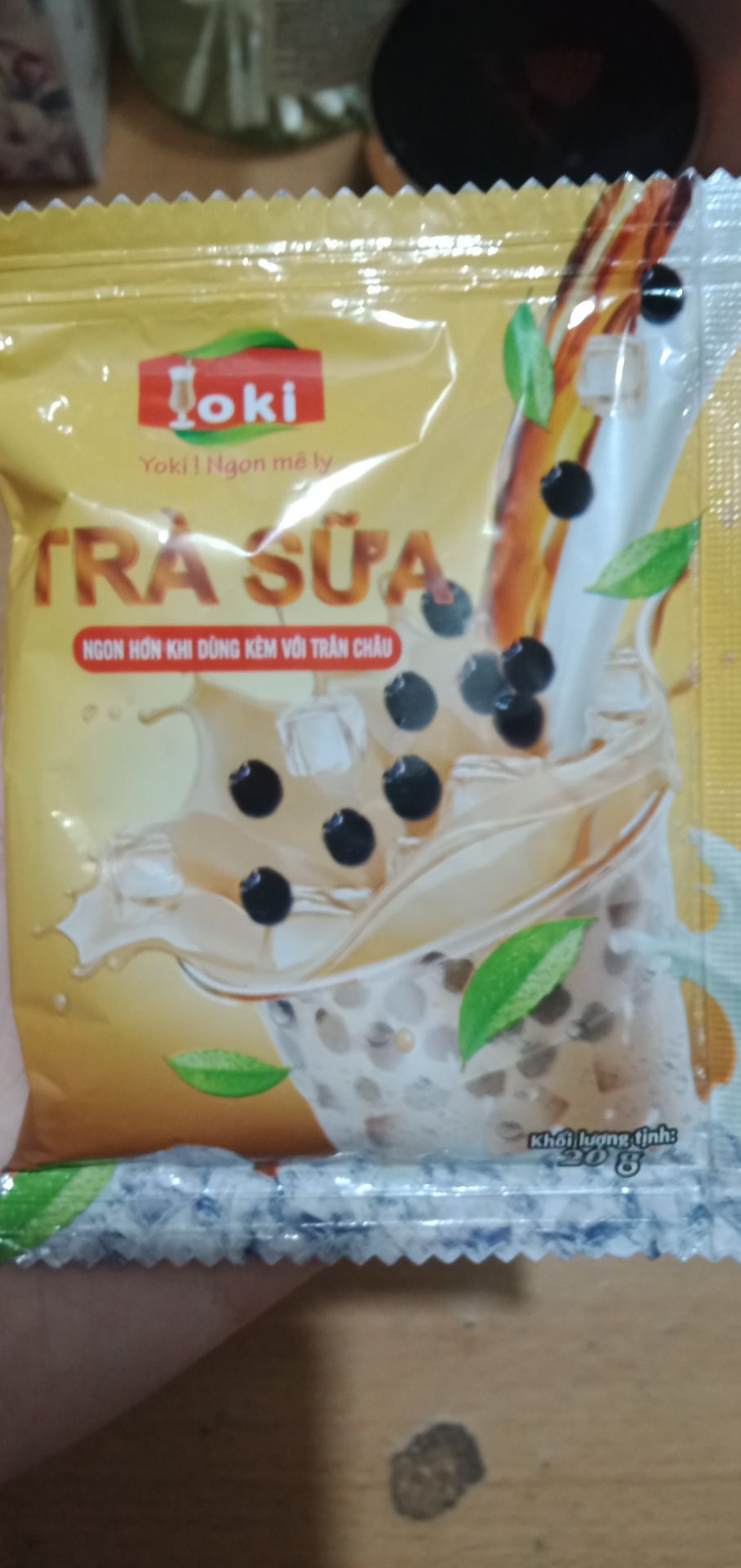 uống cũng được , nhưng ngày sản xuất và hạn dùng trên bao bì gói trà mờ không nhìn rõ, nên ko biết có còn hạn sử dụng ko.Còn nữa hạn sử dụng trên bao bì giấy thì gạch xóa nên ko nhìn được còn hạn sử dụng hay không nữa