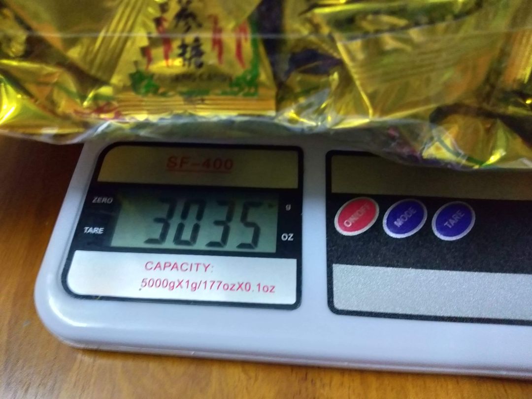 Tại sao mô tả ghi cân 7kg mà đi giao cân 5kg là sao? Còn giao cho khách hàng cái cân khá cũ nữa chứ, có vết ố gần chỗ hiển thị số kìa. Mua của 7giftshop, buôn bán kiểu gì giống *** người mua vậy. Tại sao mô tả ghi cân 7kg mà đi giao cân 5kg là sao? Còn giao cho khách hàng cái cân khá cũ nữa chứ, có vết ố gần chỗ hiển thị số kìa. Mua của 7giftshop, buôn bán kiểu gì giống *** người mua vậy.