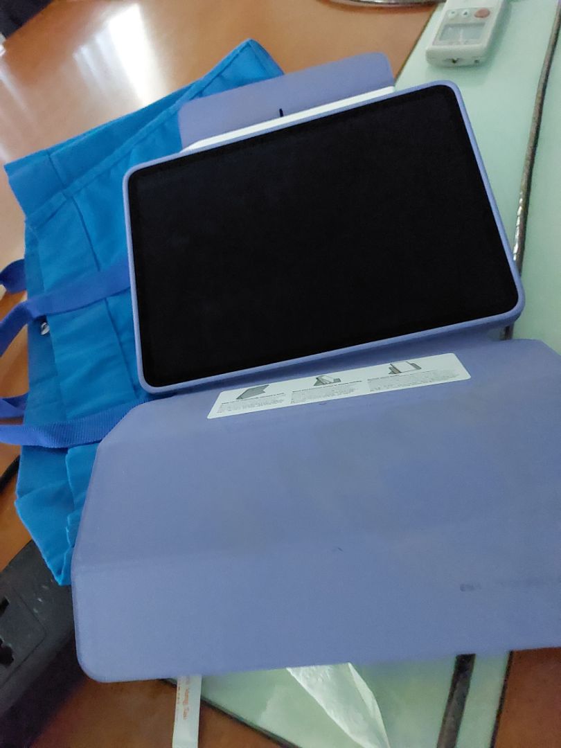 Vừa vặn, thiết kế tiện lợi, có đặc điểm chống sốc. Giao hàng nhanh