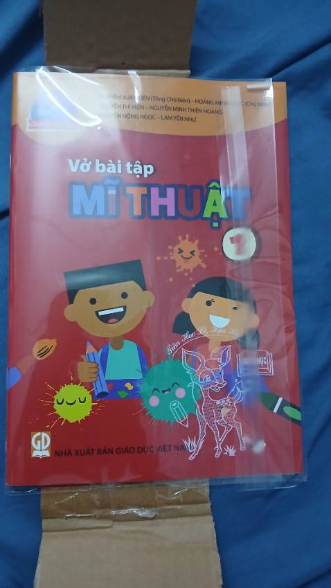 Đúng vở bài tập mỹ thuật 1 kèm theo 1 bìa bao, shop gói hàng bao kĩ luôn có kèm bọc xốp chống sốc dày bên ngoài, nhận hàng trong vòng 24 tiếng kể từ khi đặt hàng, 5 sao, cảm ơn Shop và Tiki nhiều nha.