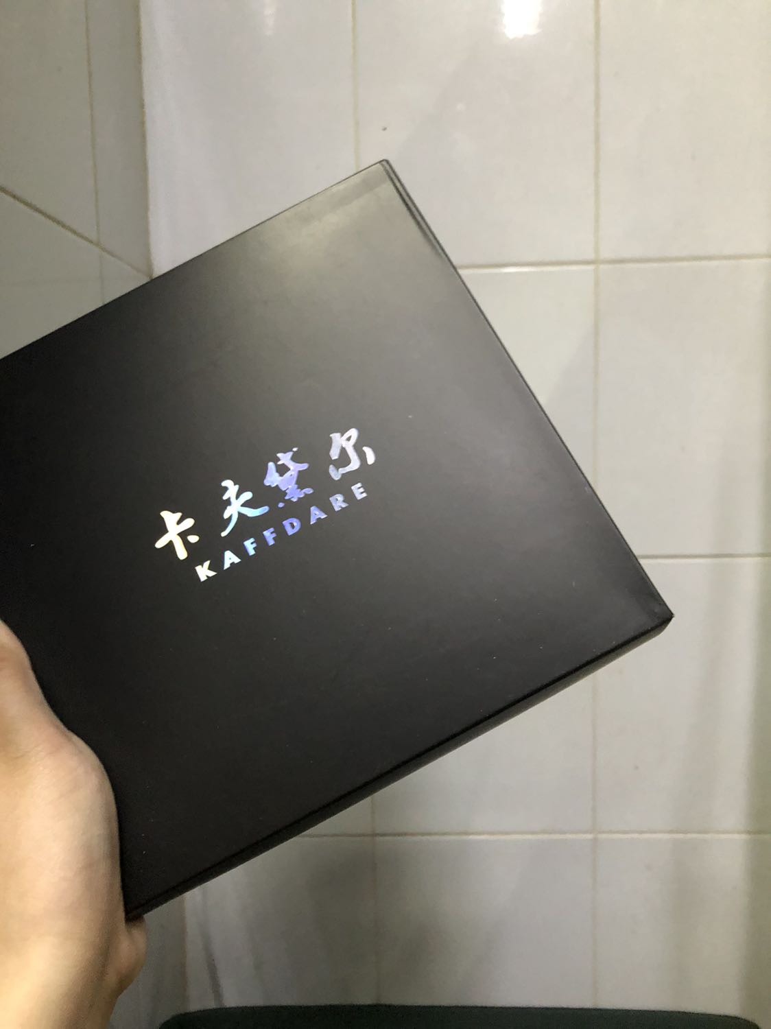 Giao nhanh 2h. Vớ ngắn mắc cá, đóng gói đẹp, hộp không bị móp, chất mỏng, thoáng, làm quà tặng ok.