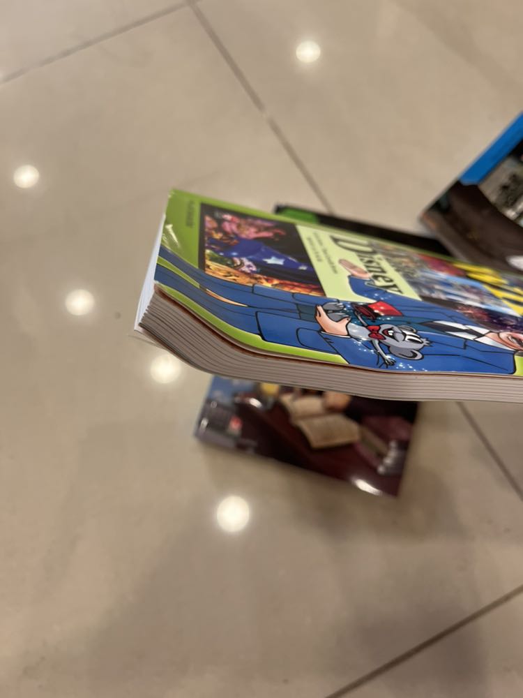 Gói bọc hàng ko kĩ. Sách quăn queo