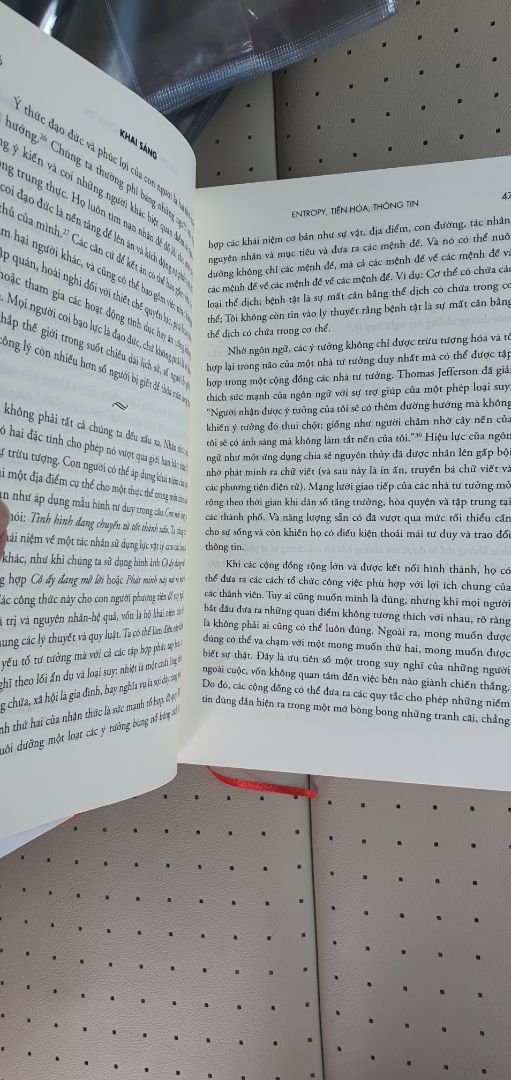 Sách đẹp,rõ chữ,đóng gói cẩn thận ,shiper vui vẻ nhiệt tình.Tư vấn nhiệt tình