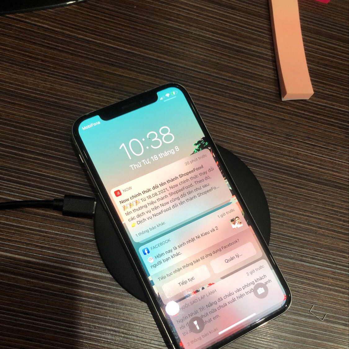 Giao hàng nhanh. Sử dụng ổn với iphone 10 trở lên. Hàng chắc chắn