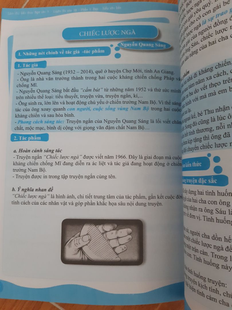 Cảm nhận đầu tiên của em là sách vô cùng đẹp, mới và ko bị lỗi. Anh shipper vô cùng thân thiện, đặc biệt giao hàng chỉ trong 1 ngày. Hi vọng 1 tháng gấp rút ôn thi này sẽ nắm chắc được kiến thức.
