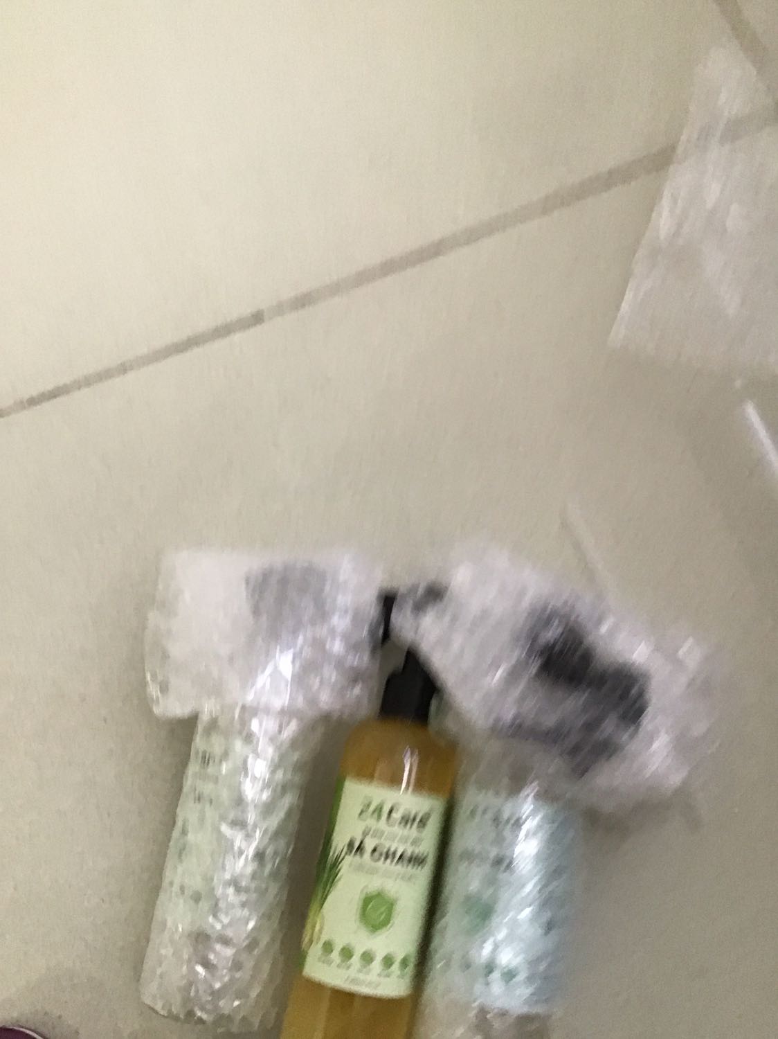 Sản phẩm tốt. Đã dùng thử một lần với mùi sả chanh. Hôm nay có khuyến mãi thêm mùi sả Java và mùi bạc hà. Mình mua để trải nghiệm thử hai mùi chưa dùng.