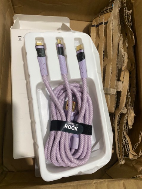 Shop uy tín, dây sạc nhanh, đẹp