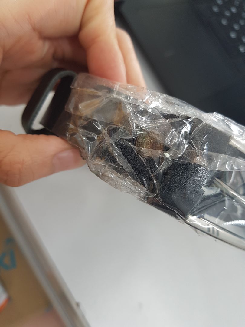 ốc bị rỉ sét, ko hài lòng