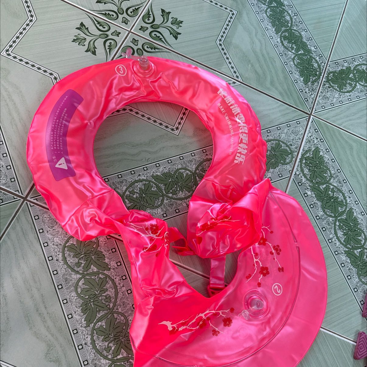 Giao không đúng sản phẩn, làm ăn ***, đề nghị tiki loại khỏi trang để tránh người khác lại bị