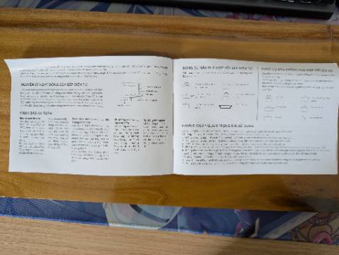 Cảm nhận đầu tiên là làm nóng nhanh và việc sử dụng nút vặn để điều chỉnh rất là tiện. Quyển hướng dẫn chi tiết.
Chỉ có 1 vấn đề là khi chuyển công suất sang nhiệt độ và ngược lại thì lại quay về mặc định ban đầu.