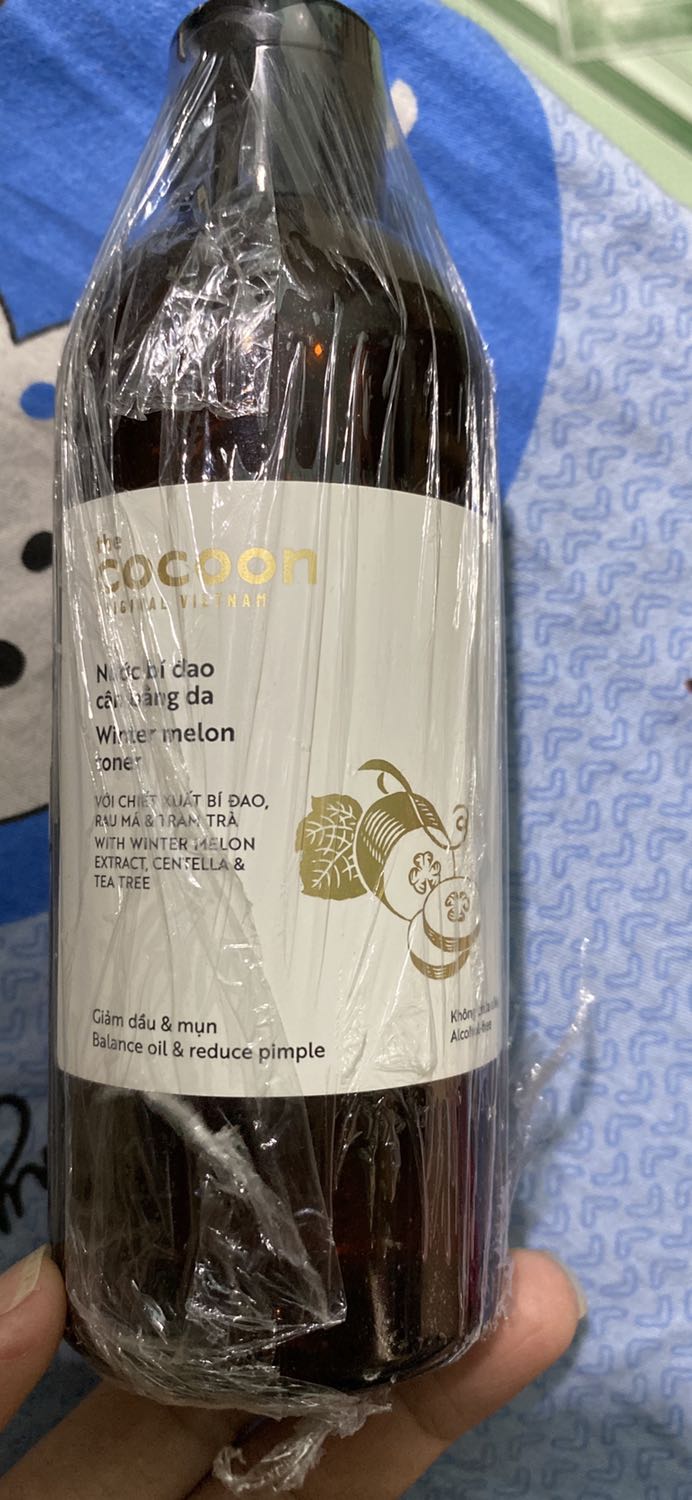 Sản phẩm rất tốt. Mình dùng mấy chai rồi. Da mịn mát. Giá ok 😁