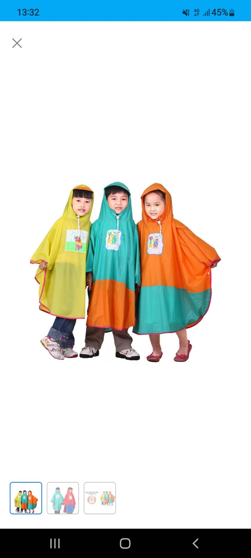 Mình nhận được màu cam. Gọn nhẹ, mặc cho nhóc nhà mình rồi cho ngồi tiếp trong áo mưa to là yên tâm.