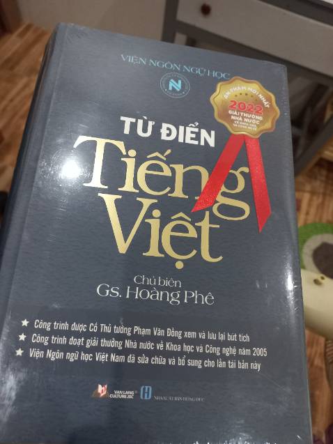 Sau thời gian chờ đợi hôm nay mới nhận được sách rất đẹp màn co vẫn còn fahasha bán sách lúc nào cũng chất lượng hết