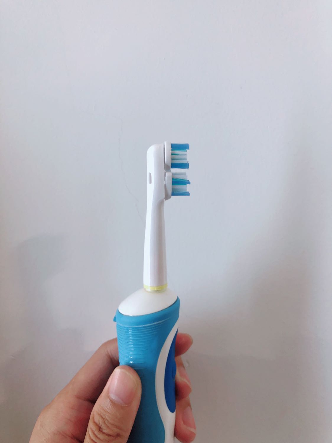 Sản phẩm ok nhe shop, chất lượng khá tốt tương thích với bàn chải