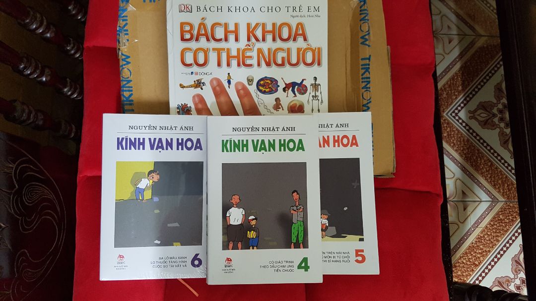 Mình thường mua sách trên Tiki và cực kì hài lòng về chất lượng, giá cả và cách thức giao hàng, đóng gói của Tiki. Sẽ luôn yêu mến và ủng hộ Tiki!!!