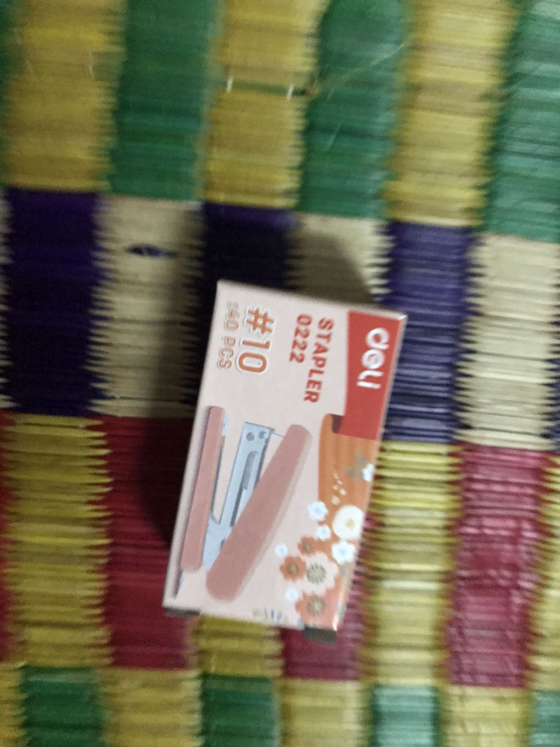 Ghim đẹp nhỏ xinh thích hợp bỏ túi. Hàng chất lượng. Shop đói gói rất cẩn thận. Tiki giao nhanh lắm. Nên mua nha mọi người