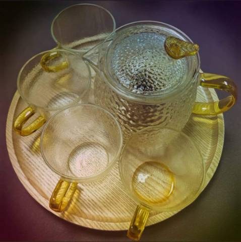 Đẹp. Xinh xắn. Các góc đều mượt mà. Nhìn rất lịch sự.