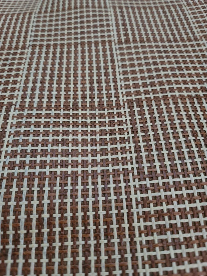 Chiếu mỏng, nhưng chắc chắn, trải trên nệm nằm mát, chỉ cần bật quạt thôi là ổn rồi, k cần phải mở máy lạnh đâu, mùa hè nằm giảm nhiệt thấy rõ, chứ nằm nệm thì cháy cả lưng. Cảm ơn ship vì 1 sản phẩm chất lượng, sẽ còn ủng hộ shop trong những lần sau