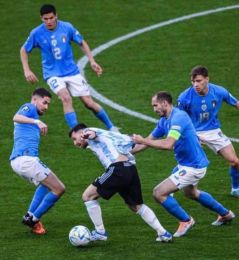 xe xịn nha. cốp rộng. cửa hàng làm giấy cho luôn, chạy êm