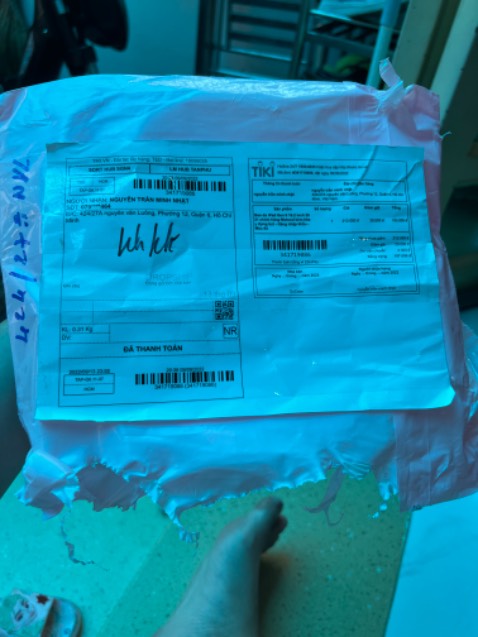 Shop *** đảo, đặt bao da Mutural mà giao hàng giá rẻ Kaku
Mọi người né shop này ra luôn nhé
Đang đợi Tiki hỗ trợ trả tiền lại