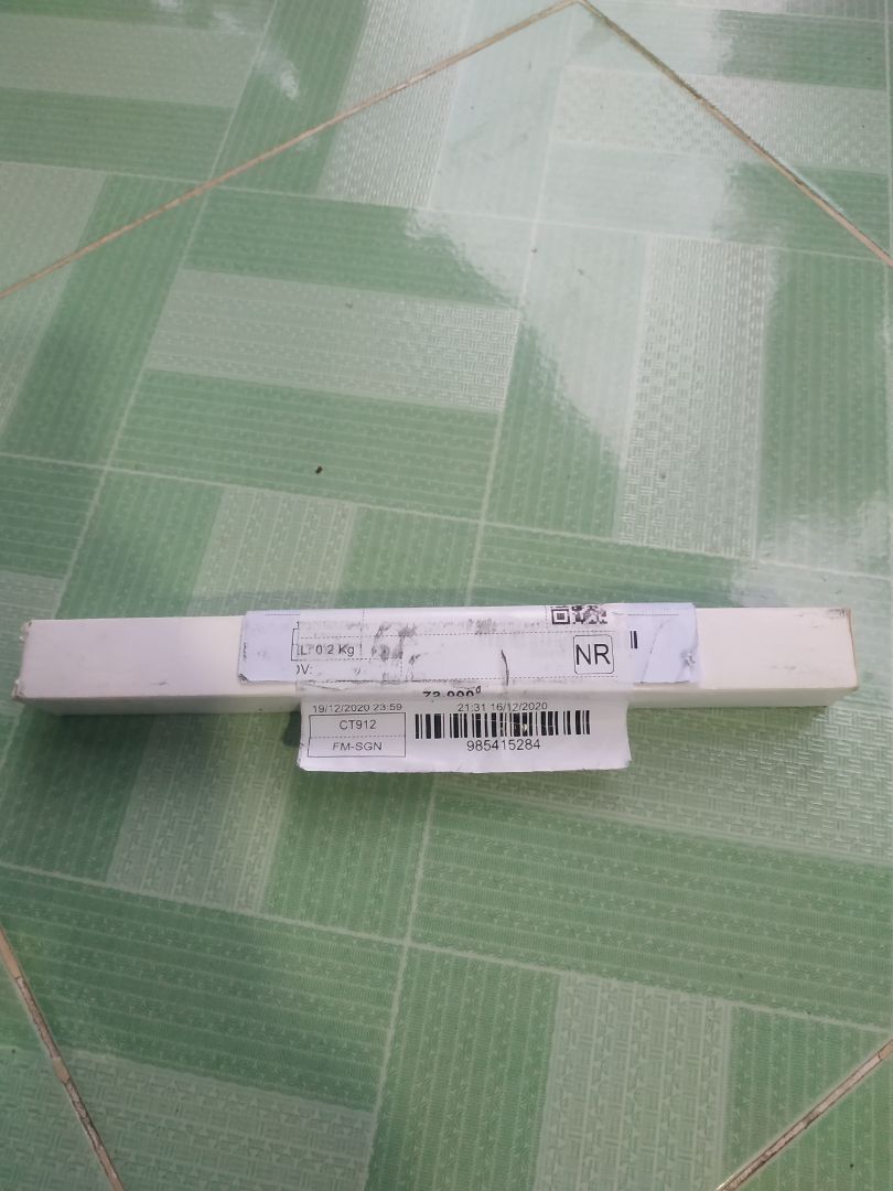 đèn không cháy,lúc nhận không có lốp chống sốc lắt nghe sột soạt lắp vào thì không cháy mong tiki sớm phản hồi