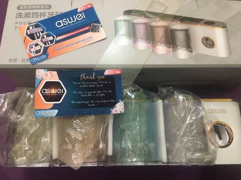 ○ Chất liệu chắc chắn, dễ lắp ráp.

○ Dễ vệ sinh.

○ Kiểu dáng đẹp.

○ Thời gian giao hàng nhanh.

○ Chất lượng tốt.

○ Cực kỳ hài lòng về mẫu kệ nhả kem này.