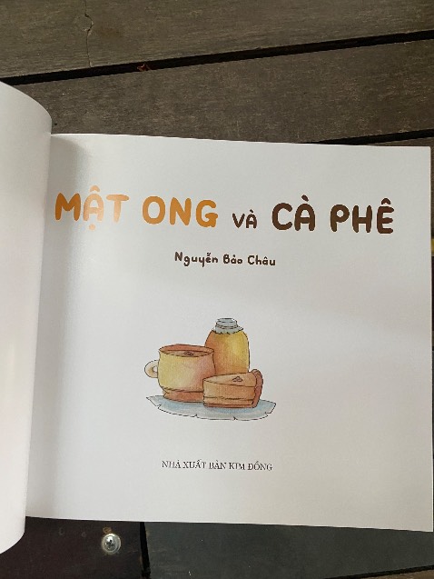 chưa thấy ai nhận xét cuốn này nhưng quen biết với bạn nhỏ 2006 vẽ  cuoson nayfnên thấy rất tò mò