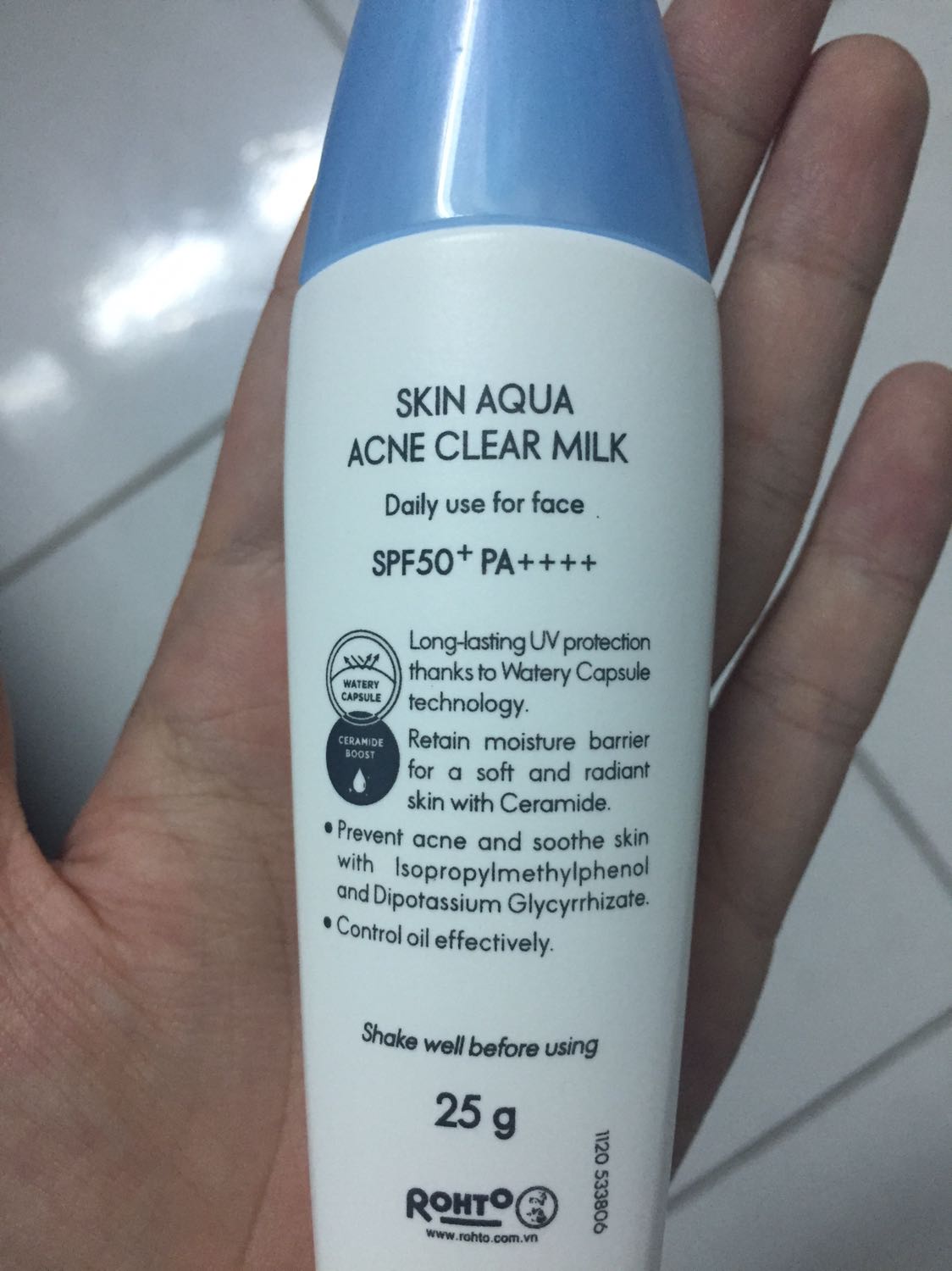 hàng giao lâu chắc do dịch nên hong sao. đóng gói chắc chắn, nhưng mà mình không ngờ chai nó nhỏ như z, nchung là ổn.
