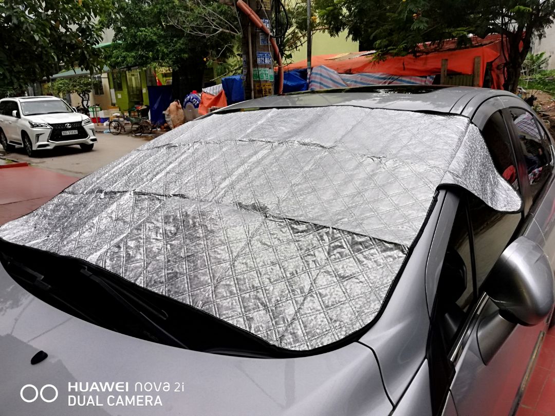 Hàng cũng được, kích thước không đủ che hết kính lái