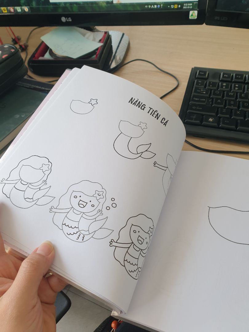 hình vẽ rất đơn giản. cho mấy bé cấp 1 trở xuống vẽ là ok