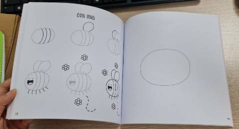Sách rất hay, hướng dẫn dễ hiểu, chỉ 5 bước đơn giản là đã ra được hình đẹp, bé nhà mình 5 tuổi tự vẽ theo được.