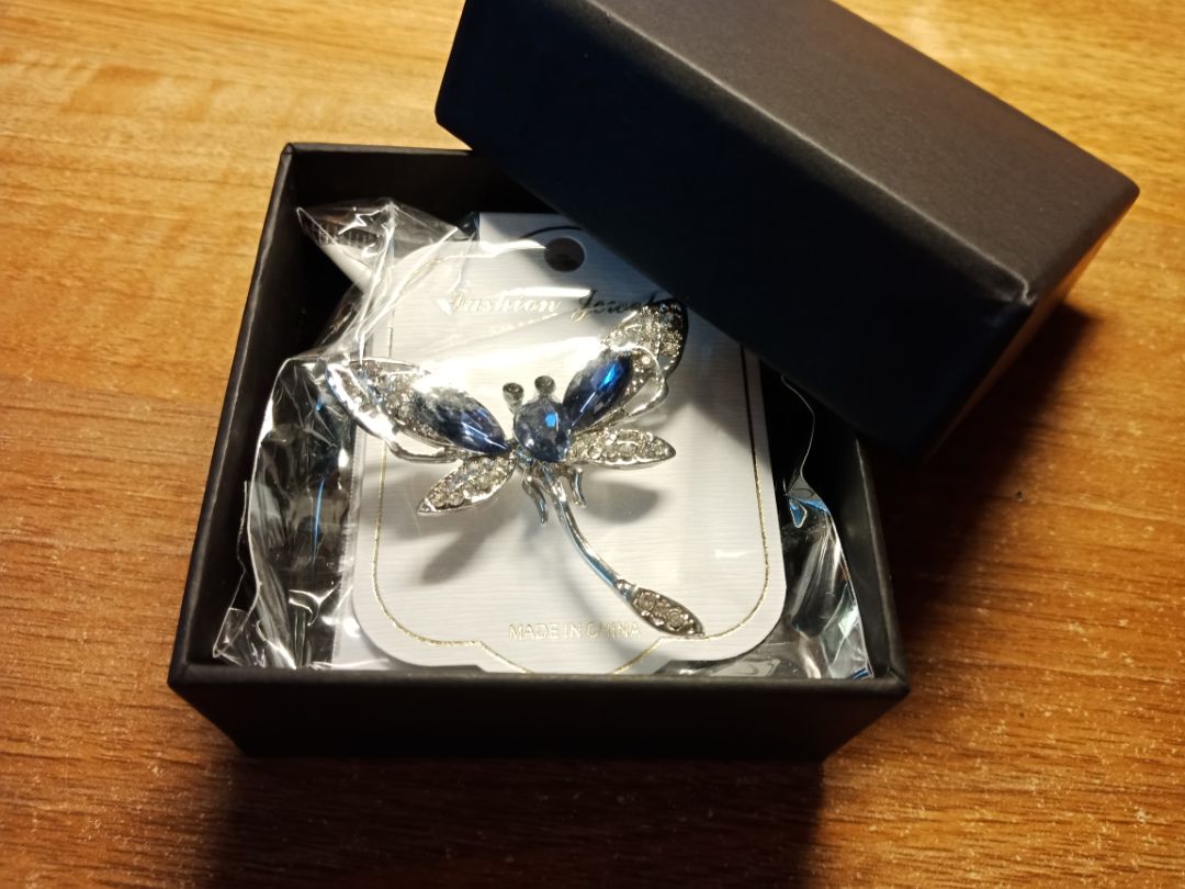 giao hàng đúng thời hạn
đóng gói kĩ và đẹp
sản phẩm chất lượng và đẹp như hình mẫu