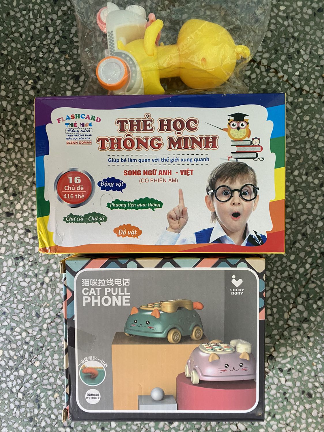 Shop gạt người giao hàng tầm bậy tầm bạ không đúng hàng đã mua