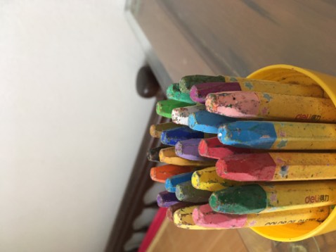 Thất bại.Bút sáp bị loang hết!