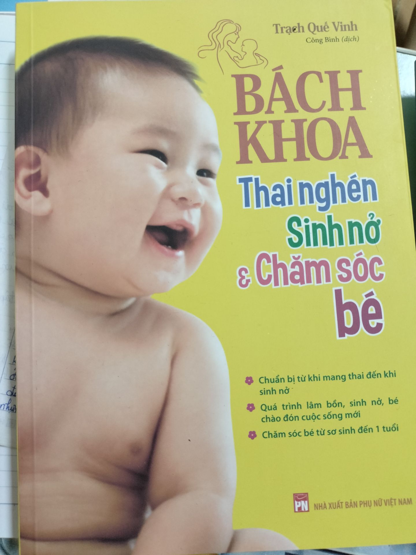 Chưa đọc hết nên chưa biết ntn. Nhưng đọc 1,2 trang đầu thấy cũng được, hiêủ hơn về thai giáo và chăm bé