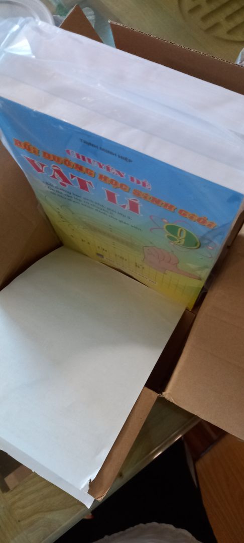 Shop giao hàng thiếu nhắn tin thì không trả lời
Chế độ phục vụ chán