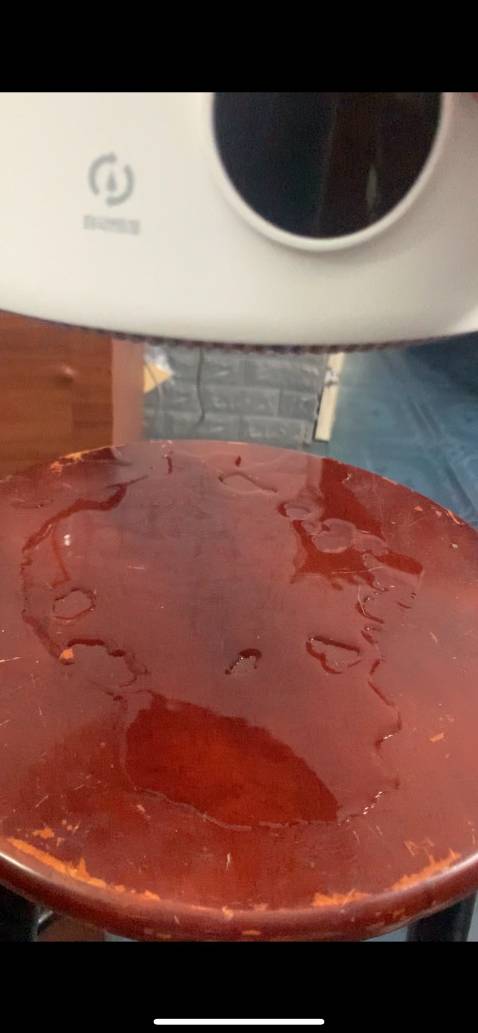 Yêu cầu trả hàng hoàn tiền, máy bị chảy nước khi sử dụng, không để ý có thể dẫn đến cháy nhà như chơi .

https://www.youtube.com/watch?v=GZypnf5ScOo

https://www.youtube.com/watch?v=HglwsgjrC4A