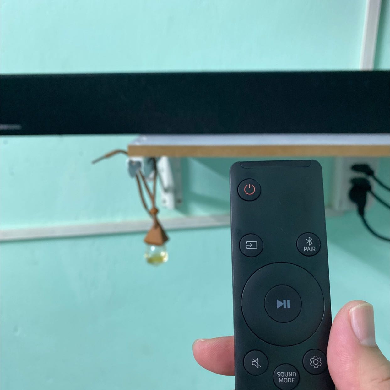 Nhờ CS hỗ trợ giúp mình. Soundbar không hiển thị đèn led, remote không điều khiển được. Hỗ trợ lại giúp mình *** - ***(Quân)
Khắc phục mình đánh giá lại Nhờ CS hỗ trợ giúp mình. Soundbar không hiển thị đèn led, remote không điều khiển được. Hỗ trợ lại giúp mình *** - ***(Quân)
Khắc phục mình đánh giá lại
