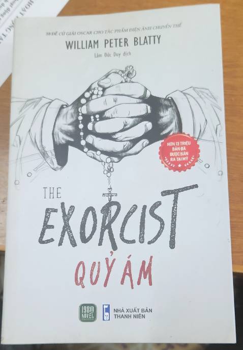 Bùa đẹp bắt mắt, may bọc hàng kỹ ko thì hỏng mất cuốn truyện do vận chuyển.