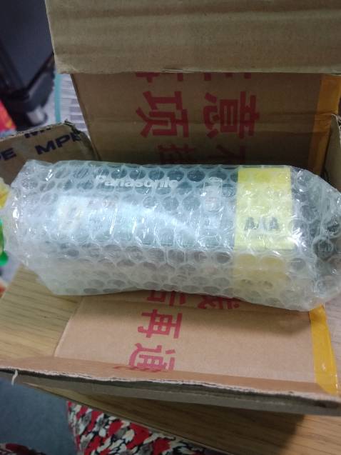 Nhà bán đóng gói kỹ, giao đúng số lượng. Pin của thương hiệu này luôn tốt từ trước giờ. Tiki giao hàng nhanh