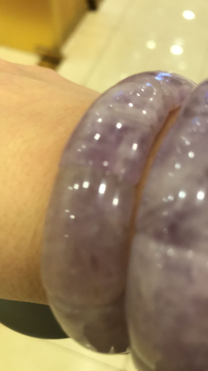 Sản phẩm này mình được tặng kèm khi mua vòng ạ. 
Cảm ơn shop.