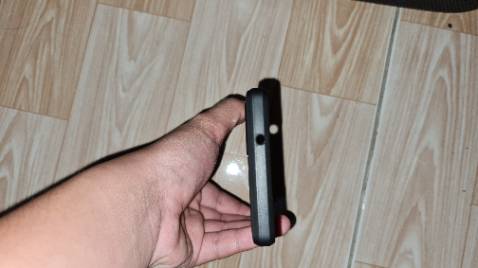 Ốp lưng đẹp chắc. Giao hàng nhanh. Ốp bao quanh viền màn hình viền cam nhô lên để b.vệ phần cam. Ốp chất lượng tốt nhưng 100k mà đóng gói khá sơ sài